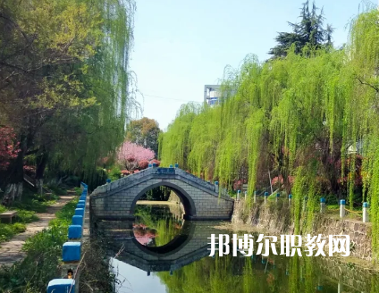 常州市工貿(mào)高級(jí)技工學(xué)校2022年報(bào)名條件、招生要求、招生對(duì)象