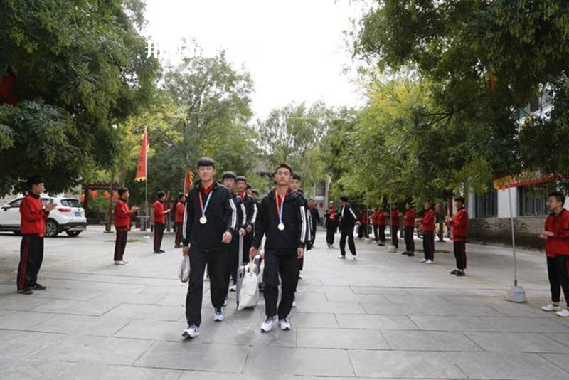 平?jīng)鲠轻嘉奈鋵W(xué)校2022年報名條件、招生要求、招生對象