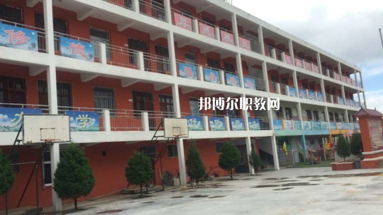榆林東方職業(yè)技術學校2022年報名條件、招生要求、招生對象