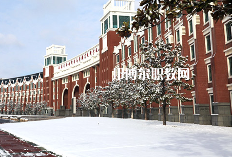南通衛(wèi)生高等職業(yè)技術(shù)學(xué)校2022年學(xué)費(fèi)、收費(fèi)多少
