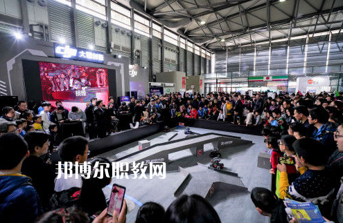 青龍職教中心2022年學(xué)費、收費多少