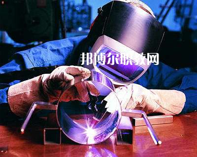 秦皇島燕成中等專業(yè)學(xué)校2022年報(bào)名條件、招生要求、招生對(duì)象
