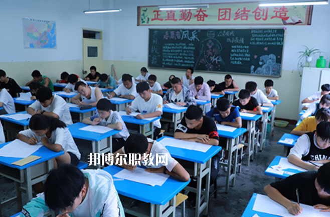 蘭州體育運(yùn)動學(xué)校2022年報(bào)名條件、招生要求、招生對象