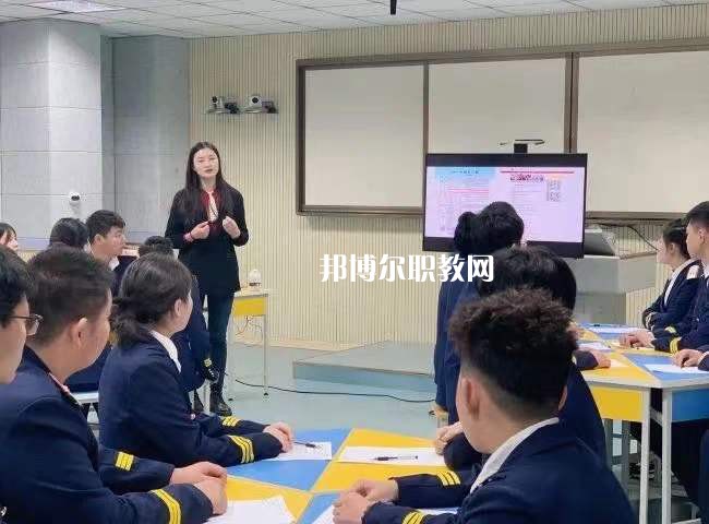 江蘇省大港中等專業(yè)學校2022年學費、收費多少