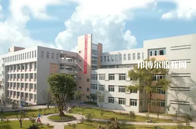 德陽中德工業(yè)技術(shù)學(xué)校2022年報名條件、招生要求、招生對象