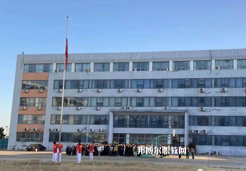 連云港市體育運(yùn)動學(xué)校2022年招生聯(lián)系電話
