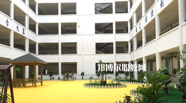 黔東南州德才科技職業(yè)學(xué)校怎么樣、好不好