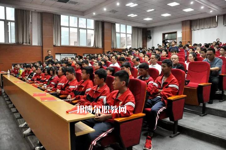 黃陵職業(yè)教育中心2022年報名條件、招生要求、招生對象