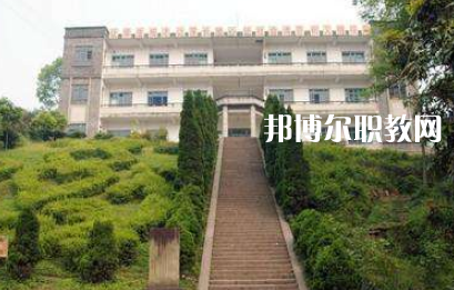 保山市昌寧縣職業(yè)技術(shù)學(xué)校2022年報(bào)名條件、招生要求、招生對(duì)象