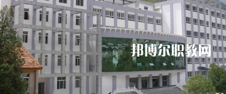 四川省甘孜衛(wèi)生學(xué)校2022年報(bào)名條件、招生要求、招生對(duì)象