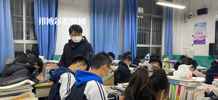 張家口華溢中等專業(yè)學(xué)校2022年學(xué)費(fèi)、收費(fèi)多少