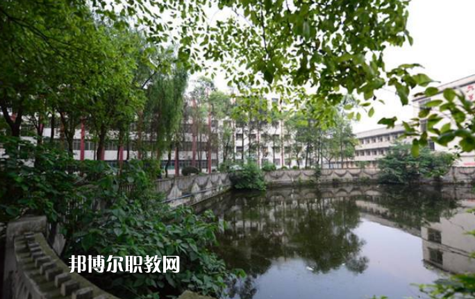 四川瀘縣建筑職業(yè)中專學(xué)校2022年學(xué)費(fèi)、收費(fèi)多少
