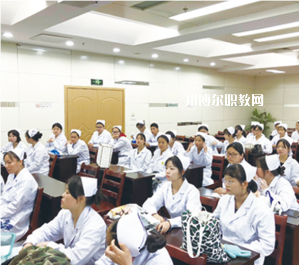 無錫協(xié)新技工學(xué)校2022年報(bào)名條件、招生要求、招生對(duì)象