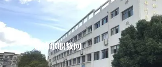 遂寧應(yīng)用高級(jí)技工學(xué)校2022年學(xué)費(fèi)，收費(fèi)多少