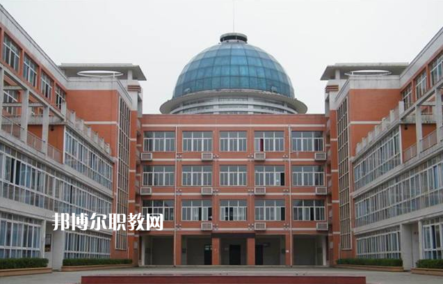 重慶大足職業(yè)教育中心2022年報(bào)名條件、招生要求、招生對(duì)象