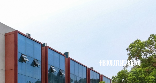 黔西南州英才職業(yè)技術(shù)學(xué)校2022年報(bào)名條件、招生要求、招生對(duì)象
