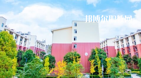 黔東南中等職業(yè)技術學校2022年學費、收費多少