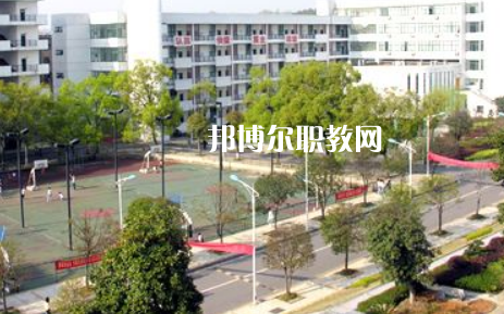 安岳縣遠大科技職業(yè)學校2022年報名條件、招生要求、招生對象