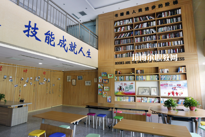 邯鄲經(jīng)濟(jì)管理中專學(xué)校2022年學(xué)費(fèi)、收費(fèi)多少