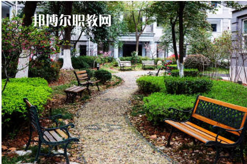 南京財(cái)經(jīng)高等職業(yè)技術(shù)學(xué)校2022年報(bào)名條件、招生要求、招生對(duì)象