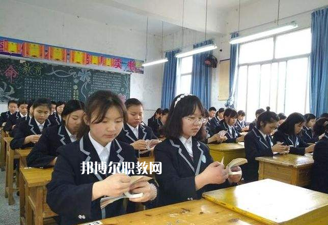 重慶墊江職業(yè)教育中心2022年報(bào)名條件、招生要求、招生對(duì)象