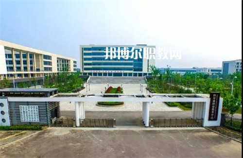安徽亳州新能源學(xué)校2022年報(bào)名條件、招生要求、招生對象