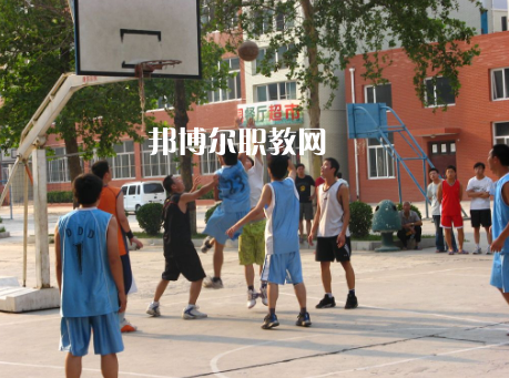 華寧縣職業(yè)高級(jí)中學(xué)2022年學(xué)費(fèi)、收費(fèi)多少