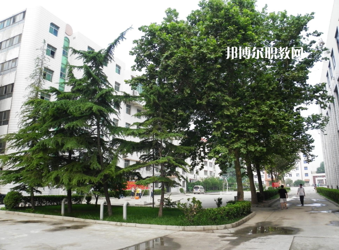 華寧縣職業(yè)高級中學(xué)2022年招生辦聯(lián)系電話
