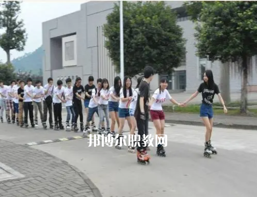 內(nèi)江大千職業(yè)技術(shù)學(xué)校2022年報(bào)名條件、招生要求、招生對(duì)象