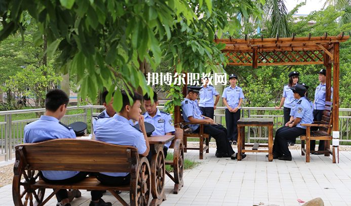 化州鑒江司法職業(yè)學(xué)校2022年學(xué)費(fèi)、收費(fèi)多少