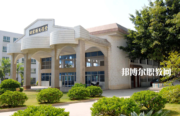 梅州城西職業(yè)技術(shù)學(xué)校2022年報(bào)名條件、招生要求、招生對象