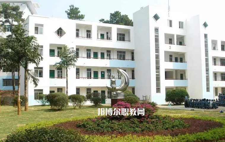 桂林旅游職業(yè)中等專業(yè)學(xué)校2022年報(bào)名條件、招生要求、招生對(duì)象