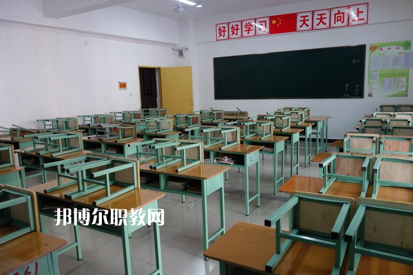 內(nèi)江科技開發(fā)學(xué)校2022年報(bào)名條件、招生要求、招生對(duì)象