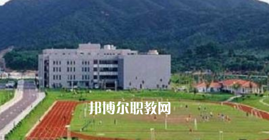滎經(jīng)縣職業(yè)高級中學(xué)2022年報(bào)名條件、招生要求、招生對象