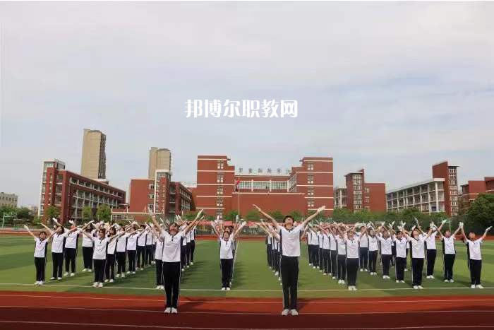 滁州市旅游商貿(mào)學(xué)校2022年報名條件、招生要求、招生對象