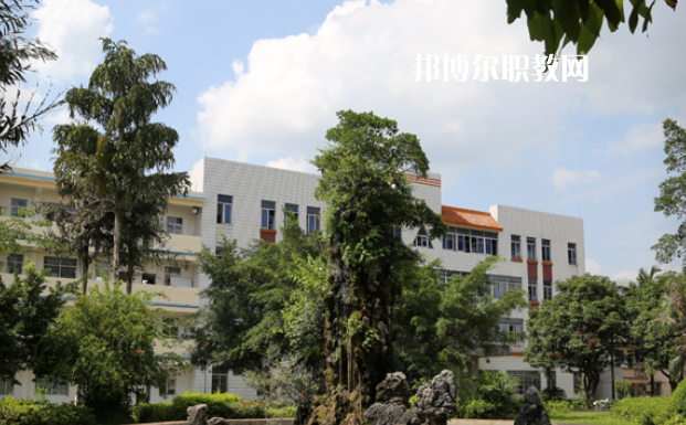 廣西玉林農(nóng)業(yè)學校2022年報名條件、招生要求、招生對象