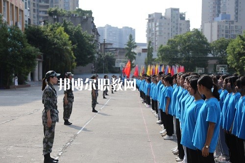 昆明醫(yī)藥職業(yè)技術(shù)學(xué)校2022年學(xué)費(fèi)、收費(fèi)多少