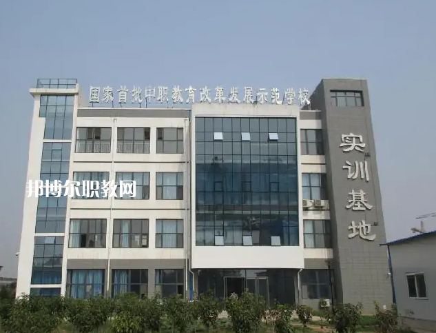 邢臺(tái)現(xiàn)代職業(yè)學(xué)校2022年報(bào)名條件、招生要求、招生對(duì)象