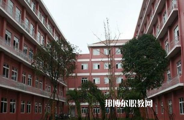 瀘州市江陽職業(yè)高中學校2022年學費、收費多少