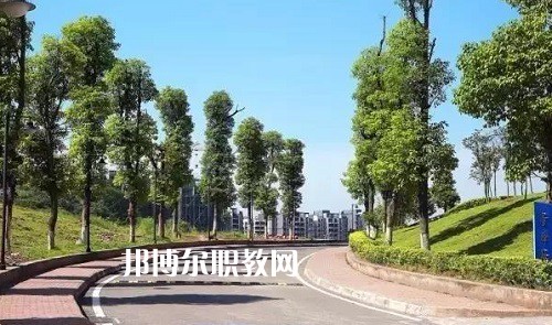 楚雄機(jī)械電子職業(yè)技術(shù)學(xué)校2022年報(bào)名條件、招生要求、招生對象
