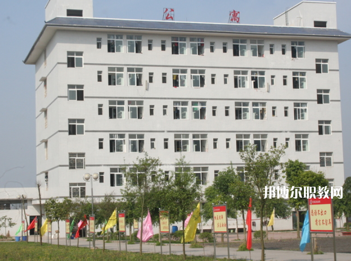 廣安武勝嘉陵職業(yè)技術(shù)學(xué)校2022年報(bào)名條件、招生要求、招生對(duì)象