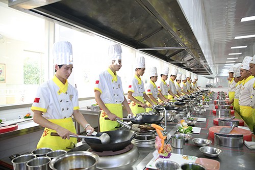 河北旅游管理中等專業(yè)學校2022年招生辦聯(lián)系電話