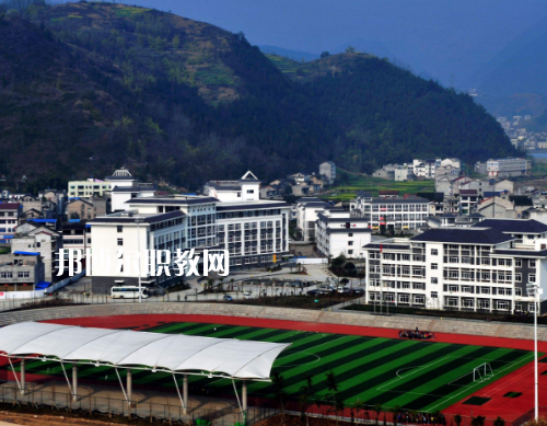 重慶巫溪職業(yè)教育中心2022年報名條件、招生要求、招生對象