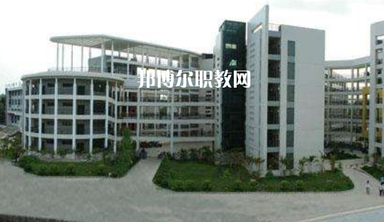 成都中醫(yī)藥大學附屬學校龍泉校區(qū)怎么樣、好不好