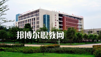 西南醫(yī)科大學(xué)護(hù)理學(xué)院附屬衛(wèi)生學(xué)校2022年報(bào)名條件、招生要求、招生對(duì)象