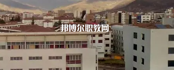 廣安市景山職業(yè)高中學(xué)校2022年學(xué)費(fèi)、收費(fèi)多少