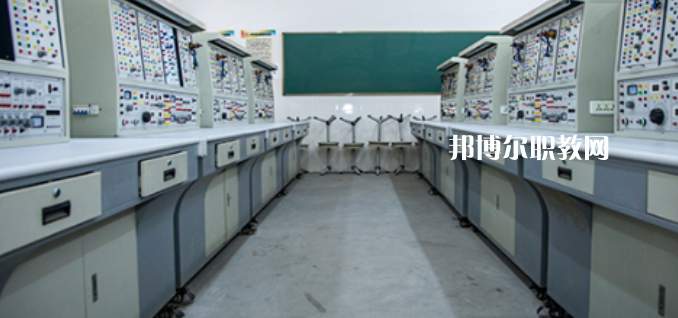四川省青神中等職業(yè)學(xué)校2022年學(xué)費(fèi)、收費(fèi)多少