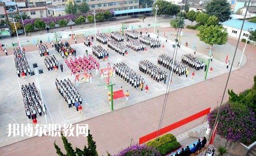 云龍縣民族職業(yè)高級(jí)中學(xué)報(bào)名條件、招生要求、招生對(duì)象