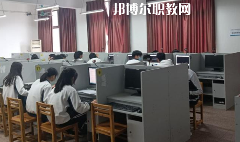 武漢建設(shè)學(xué)校2022年報(bào)名條件、招生要求、招生對(duì)象