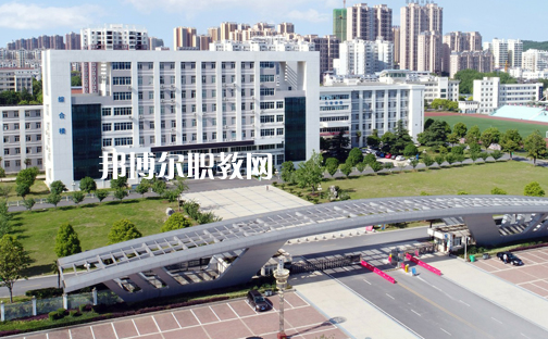 湖北信息工程學(xué)校2022年報(bào)名條件、招生要求、招生對(duì)象